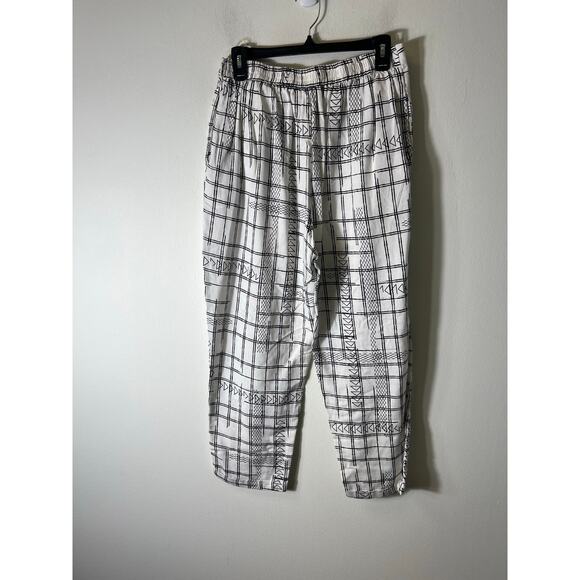 Global Desi Pants - Globaldesi White and Black Pants Sz M